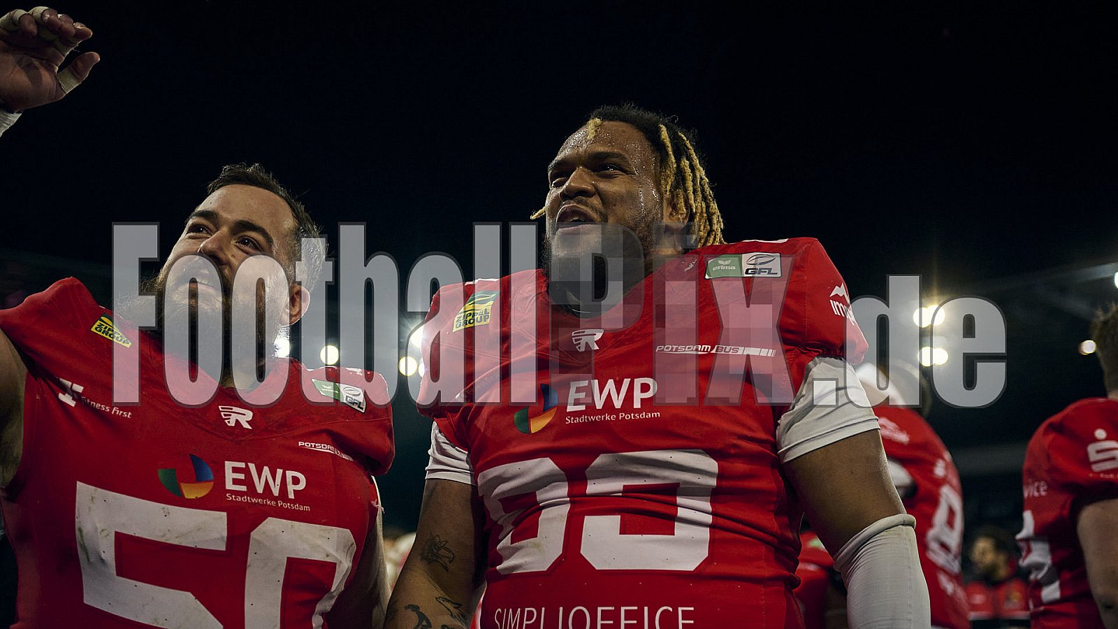 GFL Bowl | Potsdam Royals vs. Dresden Monarchs | 12.10.2024 | Stadion an der Hafenstraße, 97A, Hafenstraße, Vogelheim, Stadtbezirk V, Essen, North Rhine-Westphalia, 45356, Germany | Punkte Endstand 27 : 21 | Bildnummer: 2024-10-12_0974 - GFLBowl2024PotsdamRoyalsVsDresdenMonarchs
