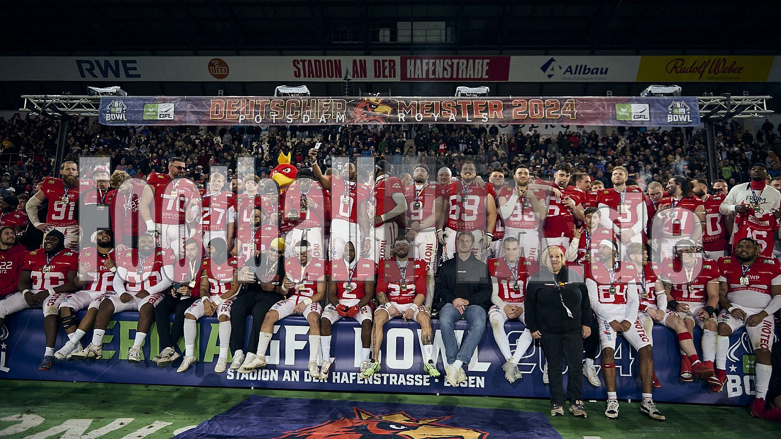 GFL Bowl | Potsdam Royals vs. Dresden Monarchs | 12.10.2024 | Stadion an der Hafenstraße, 97A, Hafenstraße, Vogelheim, Stadtbezirk V, Essen, North Rhine-Westphalia, 45356, Germany | Punkte Endstand 27 : 21 | Bildnummer: 2024-10-12_1098 - GFLBowl2024PotsdamRoyalsVsDresdenMonarchs
