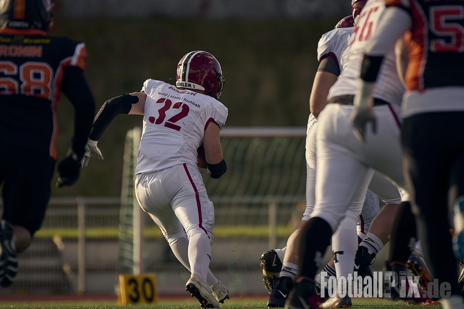 AFCV LL NRW | Cologne Ronin vs. Iserlohn Titans | 19.10.2024 | Bezirkssportanlage Rodenkirchen, Sürther Straße, Michaelshoven, Rodenkirchen, Cologne, North Rhine-Westphalia, 50999, Germany | Punkte Endstand 29 : 42 | Bildnummer: 2024-10-19_0376 - CologneRoninVsIserlohnTitans