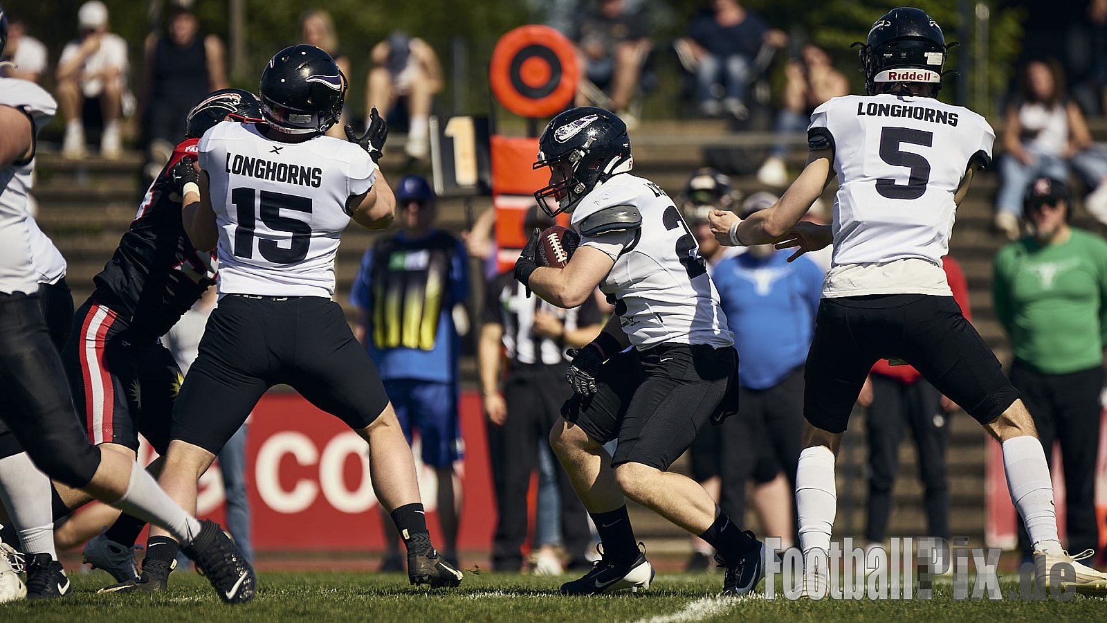 GFL | Merkur Bowl Düsseldorf Panther vs. Langenfeld Longhorns | 26.04.2025 |  | Punkte Endstand 34 : 06 | Bildnummer: 2025-04-26_0104 - MerkurBowlDPantherVsLagenfeldLonghorns