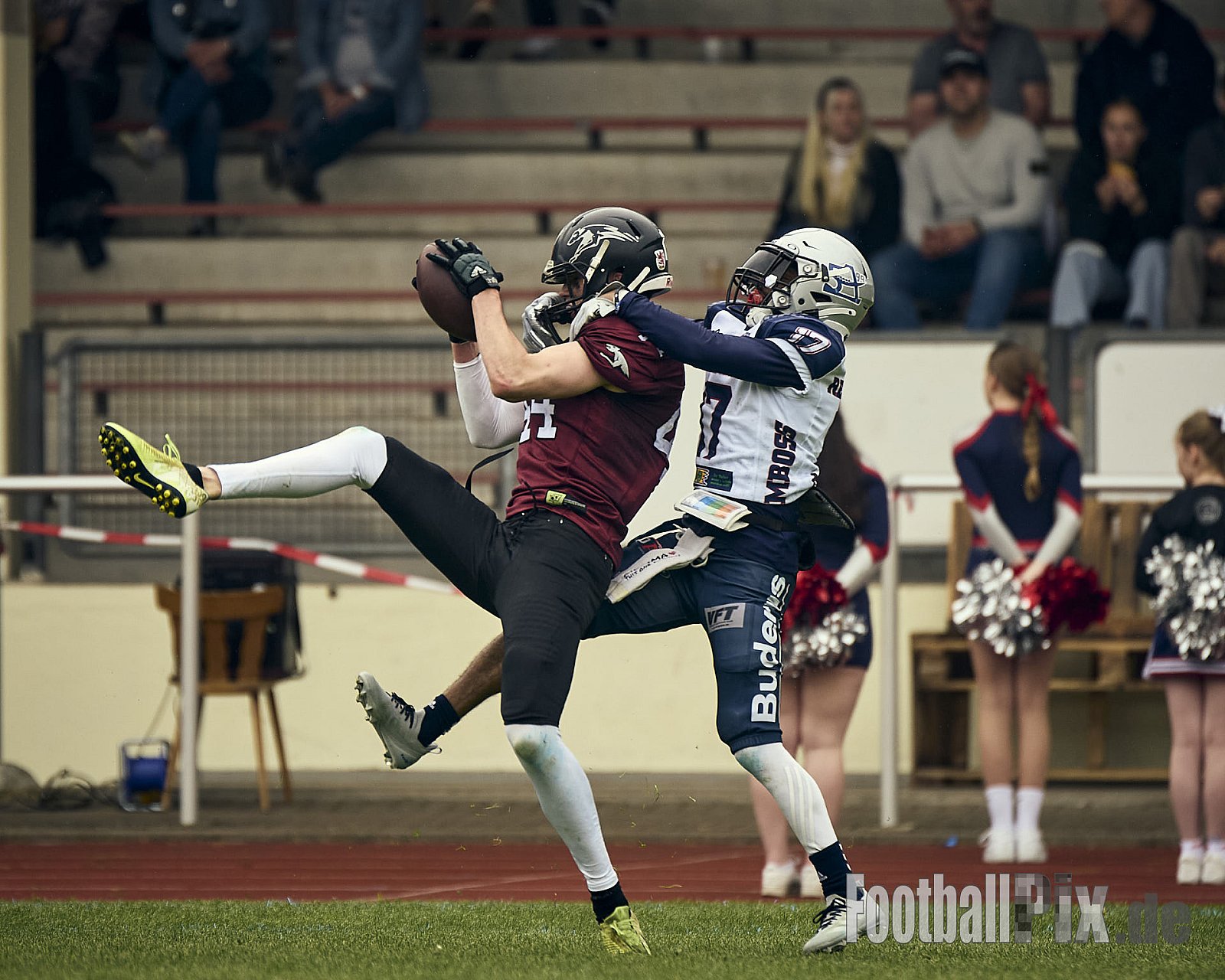 AFCV OL NRW | Remscheid Amboss vs. Wuppertal Greyhounds | 03.05.2025 | Stadion Reinshagen, Remscheid | Punkte Endstand 14 : 07 | Bildnummer: 2025-05-03_0320 - RemscheidAmbossVsWuppertalGreyhounds