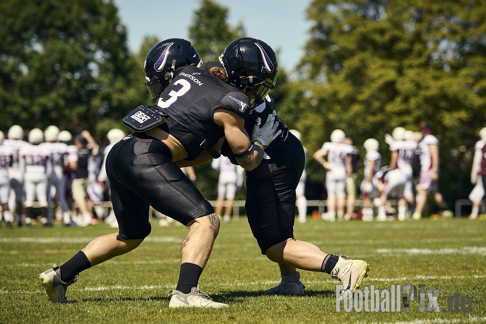 GFL 2 | Langenfeld Longhorns vs. Hamburg Pioneers | 10.05.2025 | Jahnstadion, Langenfeld | Punkte Endstand 35 : 10 | Bildnummer: 2025-05-10_0074 - LangenfeldLonghornsVsHamburgPioneers