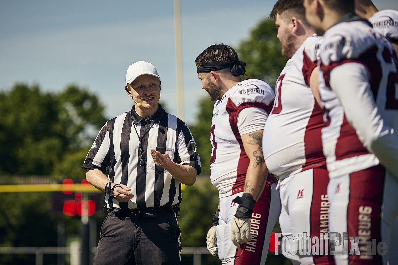 GFL 2 | Langenfeld Longhorns vs. Hamburg Pioneers | 10.05.2025 | Jahnstadion, Langenfeld | Punkte Endstand 35 : 10 | Bildnummer: 2025-05-10_0347 - LangenfeldLonghornsVsHamburgPioneers