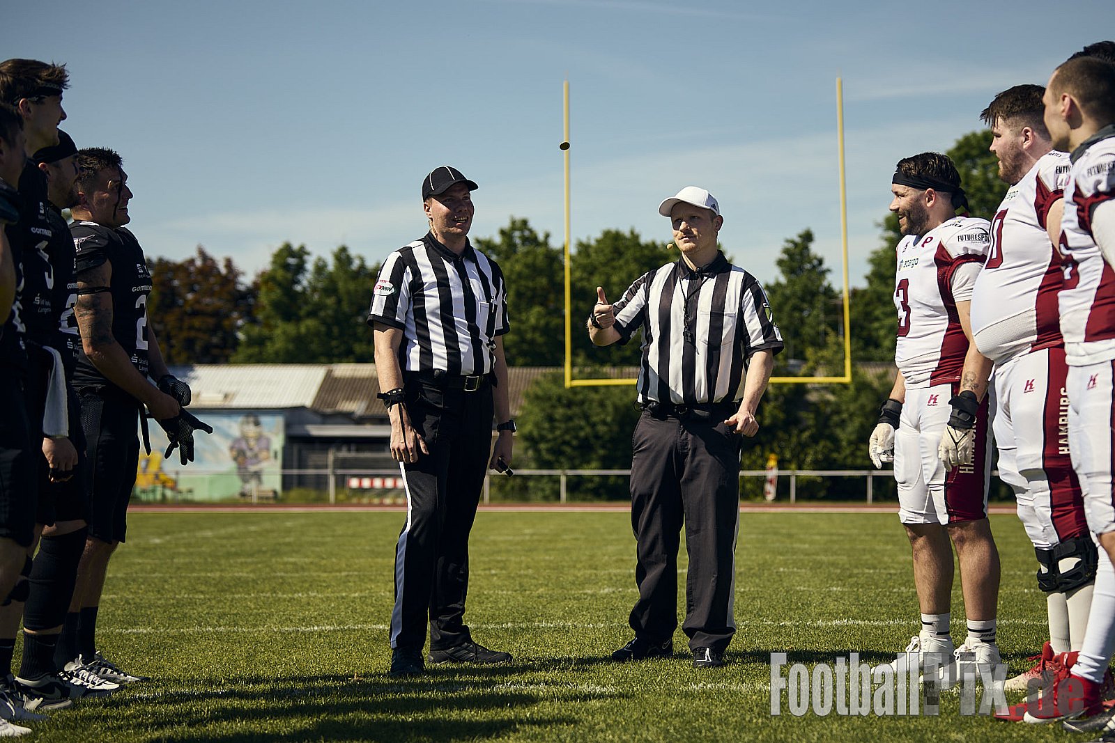 GFL 2 | Langenfeld Longhorns vs. Hamburg Pioneers | 10.05.2025 | Jahnstadion, Langenfeld | Punkte Endstand 35 : 10 | Bildnummer: 2025-05-10_0348 - LangenfeldLonghornsVsHamburgPioneers