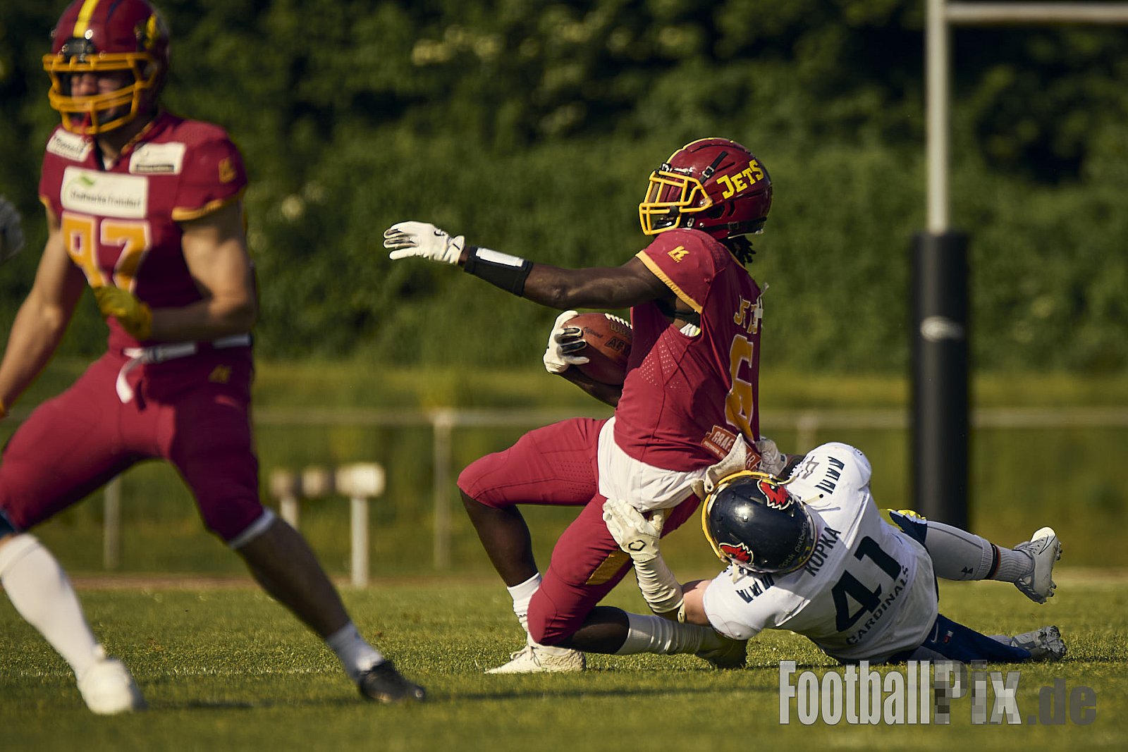 AFCV RL NRW | Troisdorf Jets vs. Essen Assindia Cardinals | 17.05.2025 | Aggerstadion, 53840 Troisdorf | Punkte Endstand 19 : 14 | Bildnummer: 2025-05-17_0033 - TroisdorfJetsVsEssenAssindiaCardinals