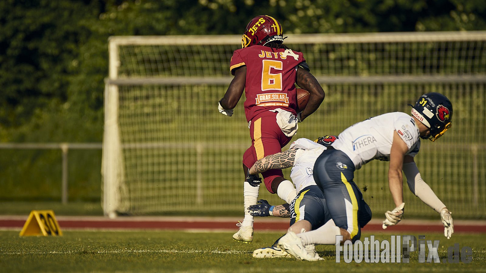 AFCV RL NRW | Troisdorf Jets vs. Essen Assindia Cardinals | 17.05.2025 | Aggerstadion, 53840 Troisdorf | Punkte Endstand 19 : 14 | Bildnummer: 2025-05-17_0183 - TroisdorfJetsVsEssenAssindiaCardinals