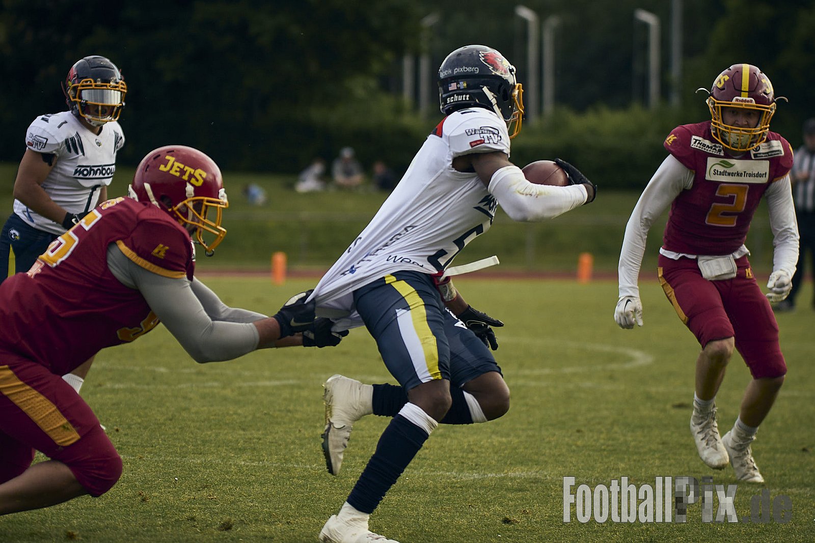 AFCV RL NRW | Troisdorf Jets vs. Essen Assindia Cardinals | 17.05.2025 | Aggerstadion, 53840 Troisdorf | Punkte Endstand 19 : 14 | Bildnummer: 2025-05-17_0289 - TroisdorfJetsVsEssenAssindiaCardinals