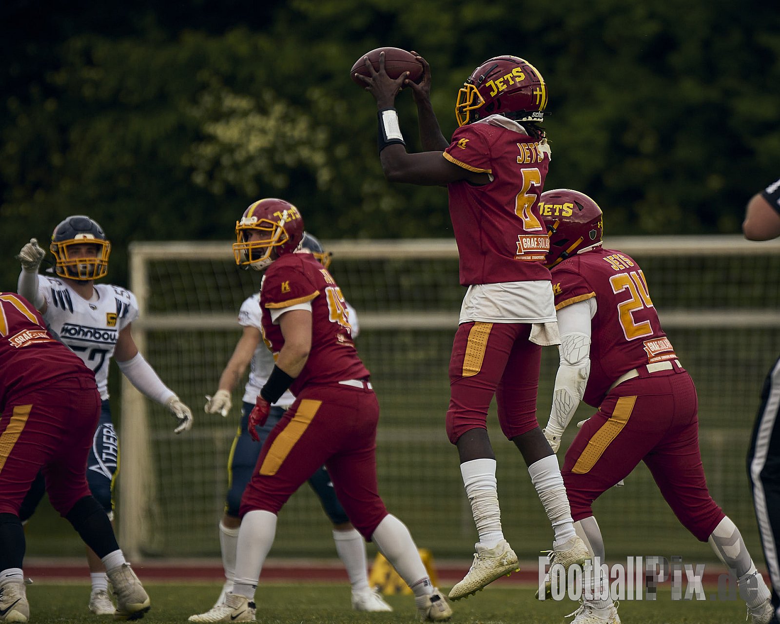 AFCV RL NRW | Troisdorf Jets vs. Essen Assindia Cardinals | 17.05.2025 | Aggerstadion, 53840 Troisdorf | Punkte Endstand 19 : 14 | Bildnummer: 2025-05-17_0305 - TroisdorfJetsVsEssenAssindiaCardinals
