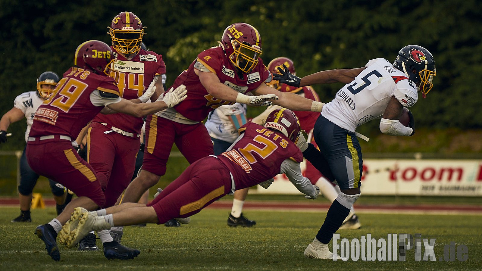 AFCV RL NRW | Troisdorf Jets vs. Essen Assindia Cardinals | 17.05.2025 | Aggerstadion, 53840 Troisdorf | Punkte Endstand 19 : 14 | Bildnummer: 2025-05-17_0333 - TroisdorfJetsVsEssenAssindiaCardinals