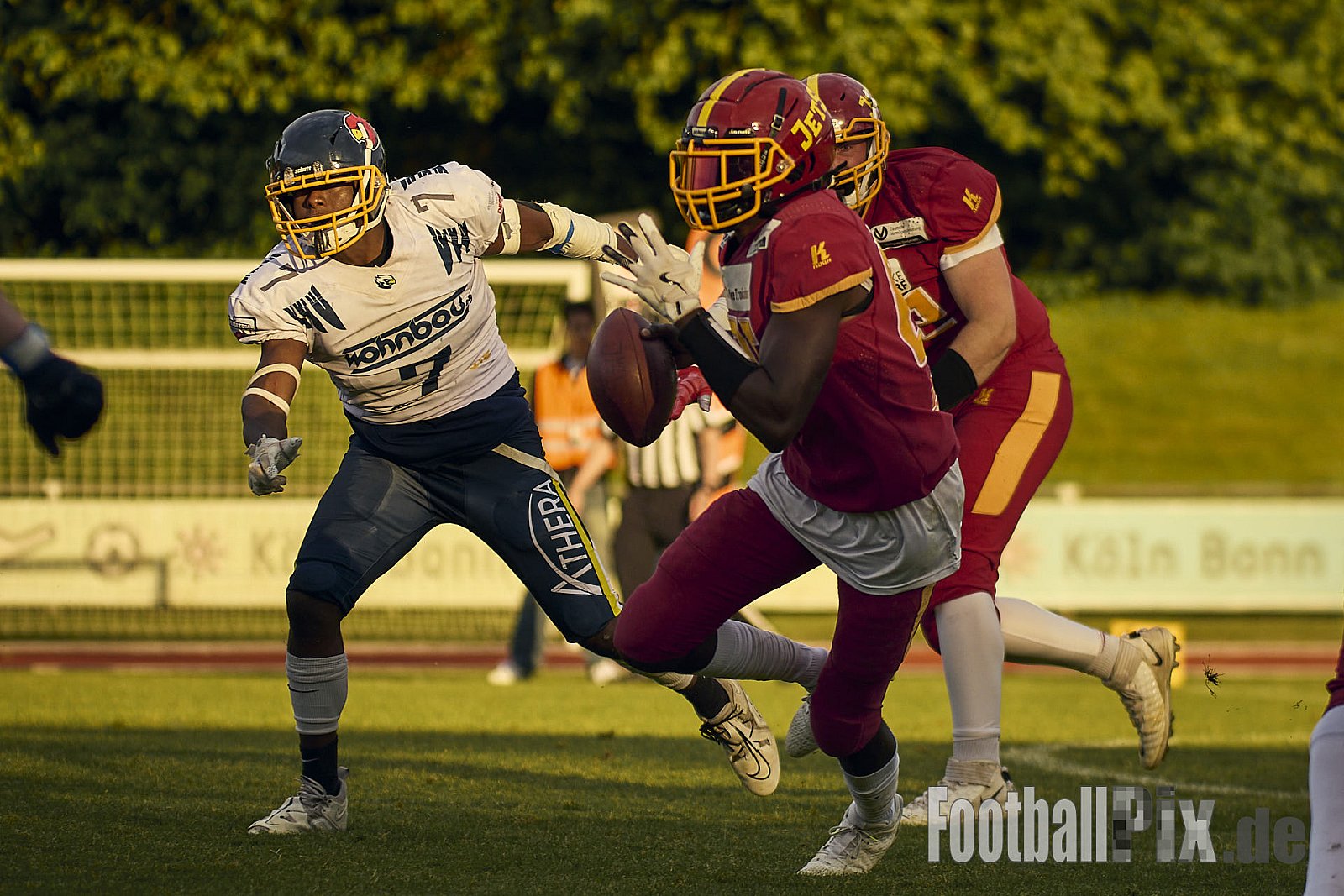 AFCV RL NRW | Troisdorf Jets vs. Essen Assindia Cardinals | 17.05.2025 | Aggerstadion, 53840 Troisdorf | Punkte Endstand 19 : 14 | Bildnummer: 2025-05-17_0371 - TroisdorfJetsVsEssenAssindiaCardinals