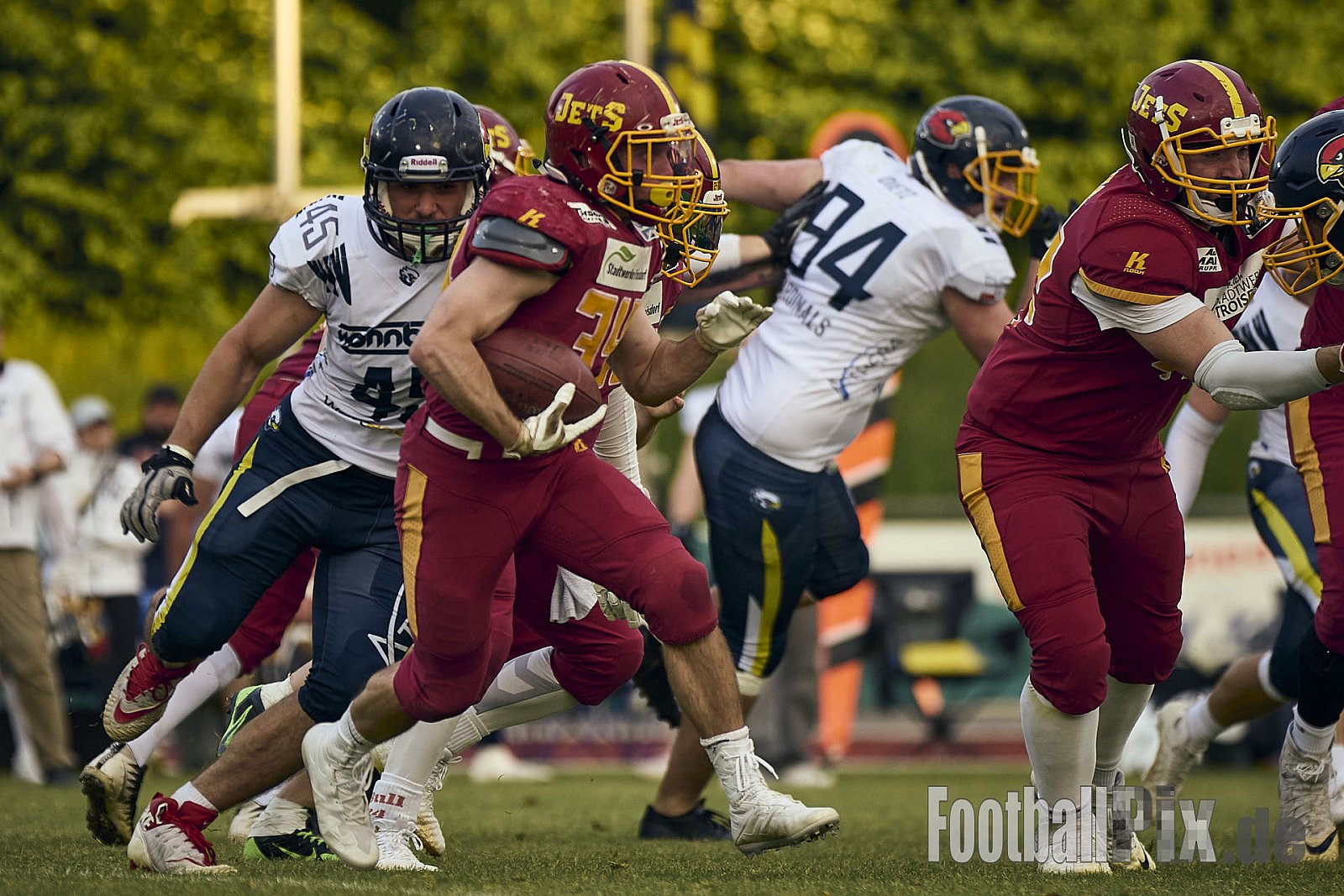 AFCV RL NRW | Troisdorf Jets vs. Essen Assindia Cardinals | 17.05.2025 | Aggerstadion, 53840 Troisdorf | Punkte Endstand 19 : 14 | Bildnummer: 2025-05-17_0470 - TroisdorfJetsVsEssenAssindiaCardinals