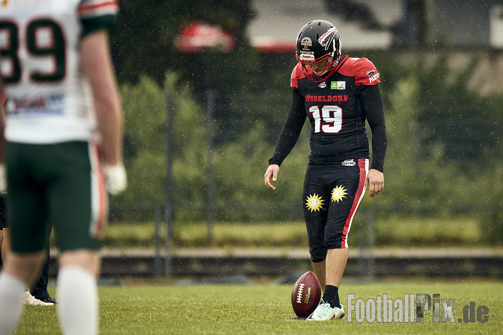 GFL | Düsseldorf Panther vs. Kiel Baltic Hurricanes | 24.05.2025 | Stadion VfL Benrath , 40597 Düsseldorf | Punkte Endstand 14 : 30 | Bildnummer: 2025-05-24_0106 - DPantherVsKielBalticHurricanes