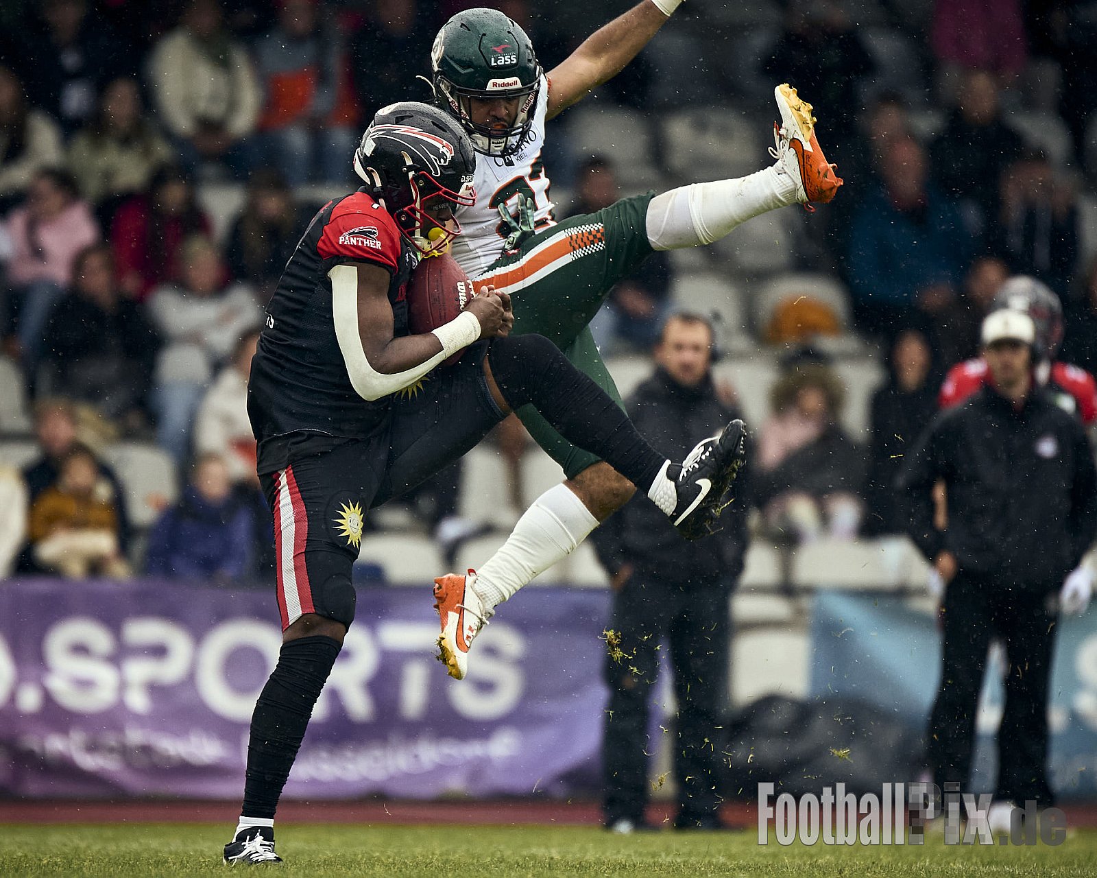 GFL | Düsseldorf Panther vs. Kiel Baltic Hurricanes | 24.05.2025 | Stadion VfL Benrath , 40597 Düsseldorf | Punkte Endstand 14 : 30 | Bildnummer: 2025-05-24_0481 - DPantherVsKielBalticHurricanes