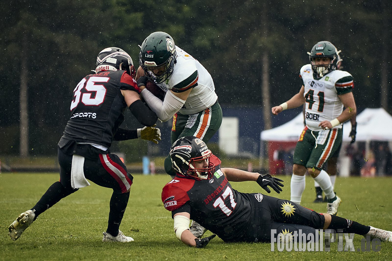 GFL | Düsseldorf Panther vs. Kiel Baltic Hurricanes | 24.05.2025 | Stadion VfL Benrath , 40597 Düsseldorf | Punkte Endstand 14 : 30 | Bildnummer: 2025-05-24_0533 - DPantherVsKielBalticHurricanes
