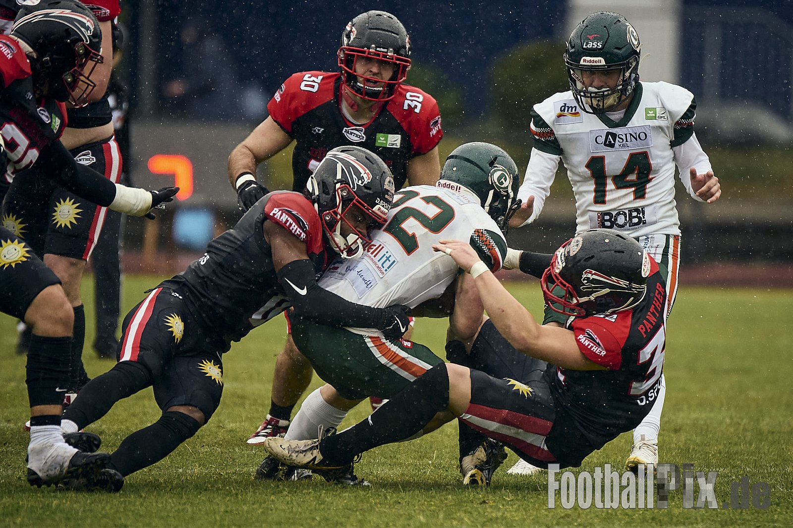 GFL | Düsseldorf Panther vs. Kiel Baltic Hurricanes | 24.05.2025 | Stadion VfL Benrath , 40597 Düsseldorf | Punkte Endstand 14 : 30 | Bildnummer: 2025-05-24_0600 - DPantherVsKielBalticHurricanes