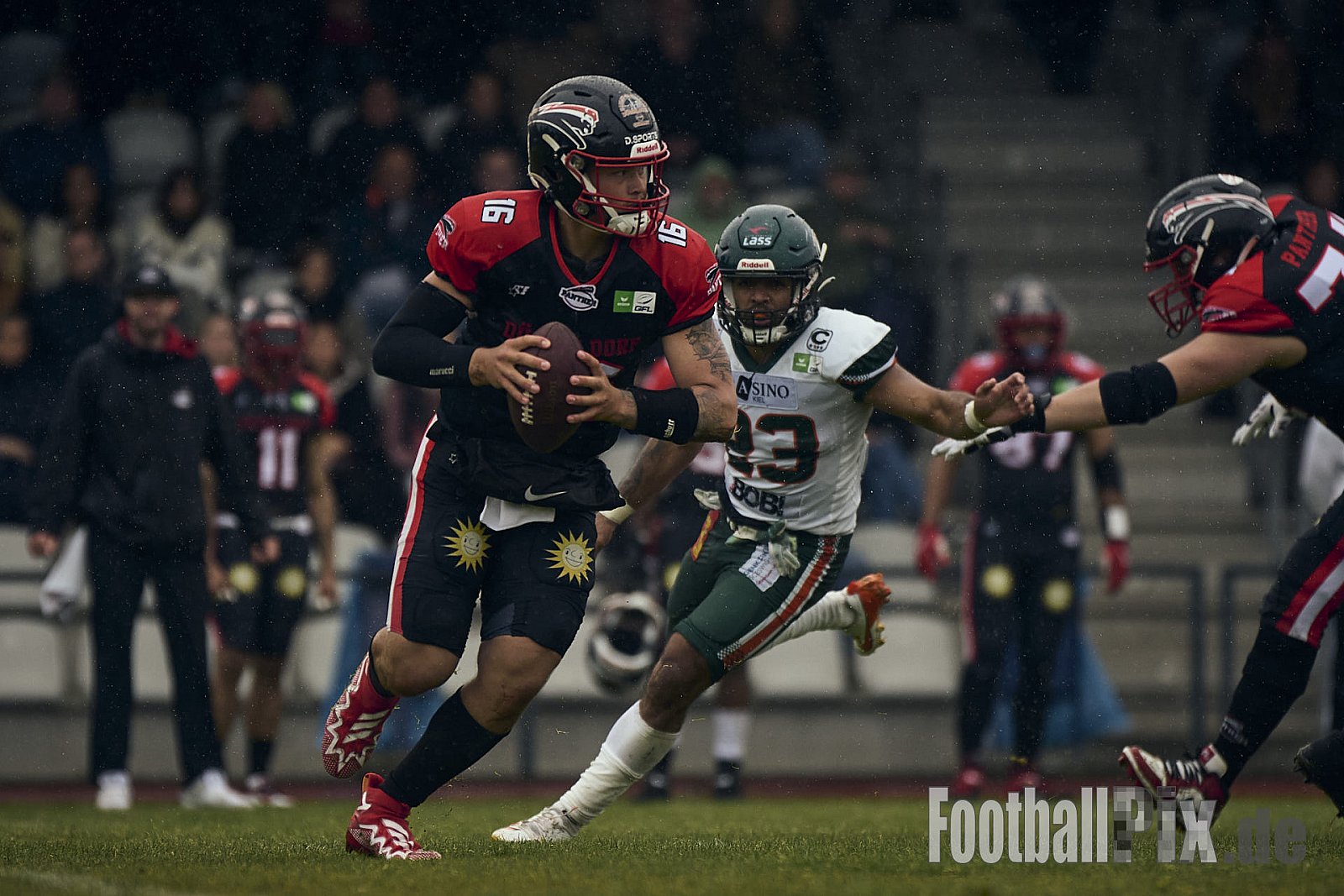 GFL | Düsseldorf Panther vs. Kiel Baltic Hurricanes | 24.05.2025 | Stadion VfL Benrath , 40597 Düsseldorf | Punkte Endstand 14 : 30 | Bildnummer: 2025-05-24_0663 - DPantherVsKielBalticHurricanes