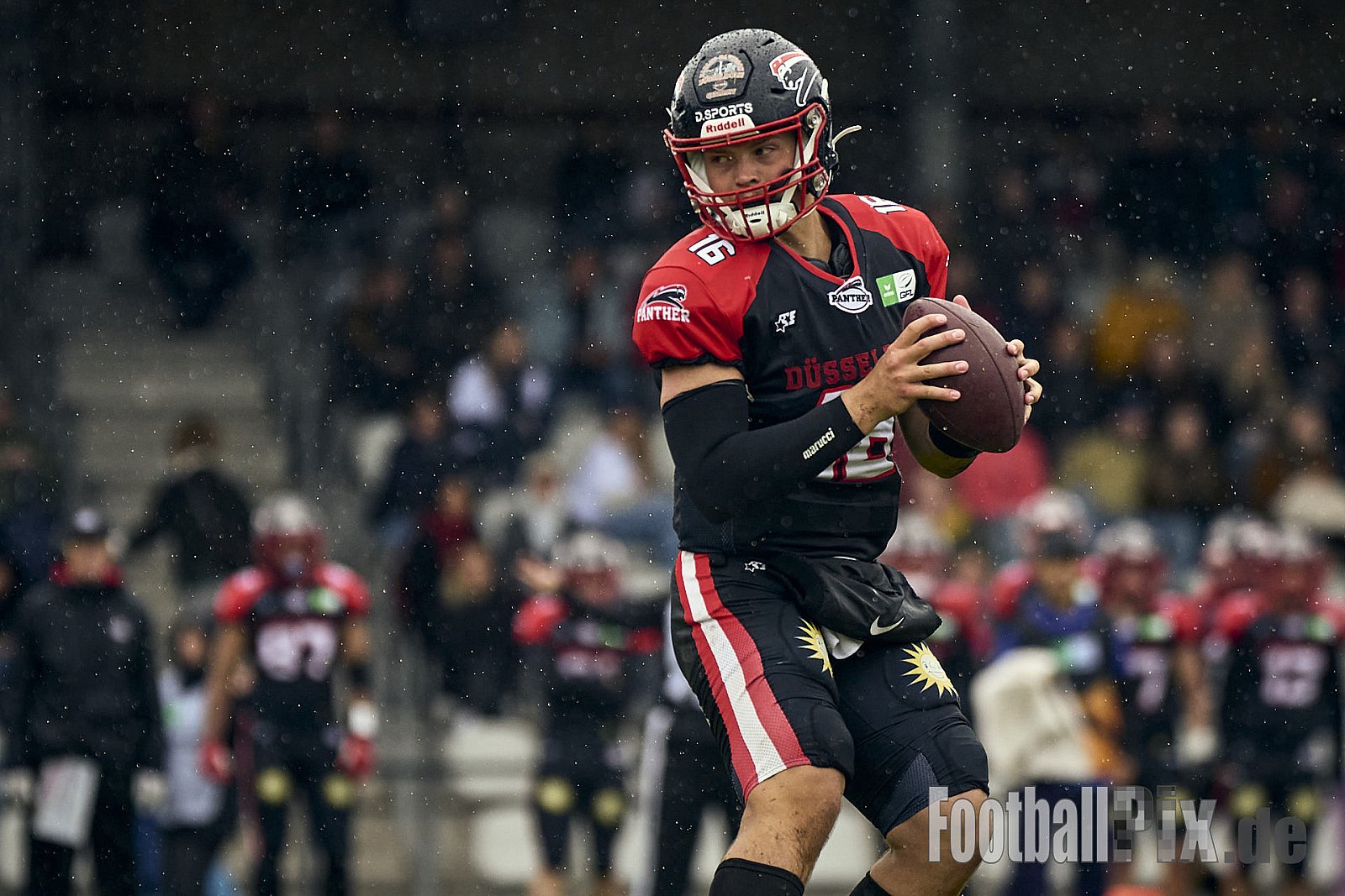 GFL | Düsseldorf Panther vs. Kiel Baltic Hurricanes | 24.05.2025 | Stadion VfL Benrath , 40597 Düsseldorf | Punkte Endstand 14 : 30 | Bildnummer: 2025-05-24_0675 - DPantherVsKielBalticHurricanes