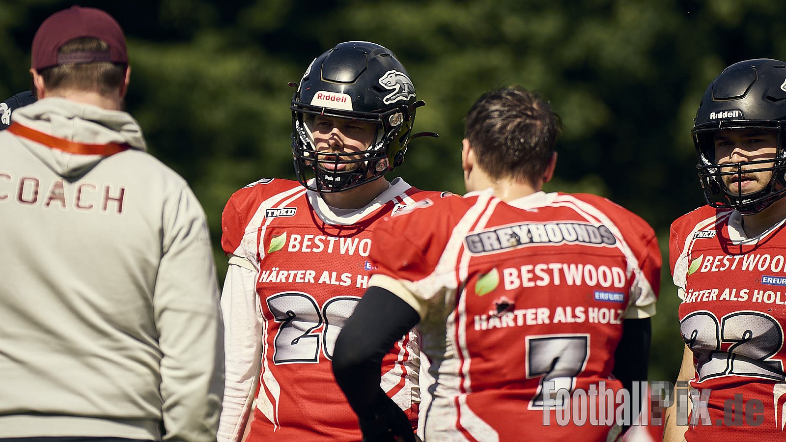 AFCV OL NRW | Wuppertal Greyhoundsr vs. Mönchengladbach Wolfpack | 25.05.2025 | SpA Gelber Sprung, Wuppertal | Punkte Endstand 21 : 08 | Bildnummer: 2025-05-25_0450 - WuppertalGreyhoundsVsMgWolfpack