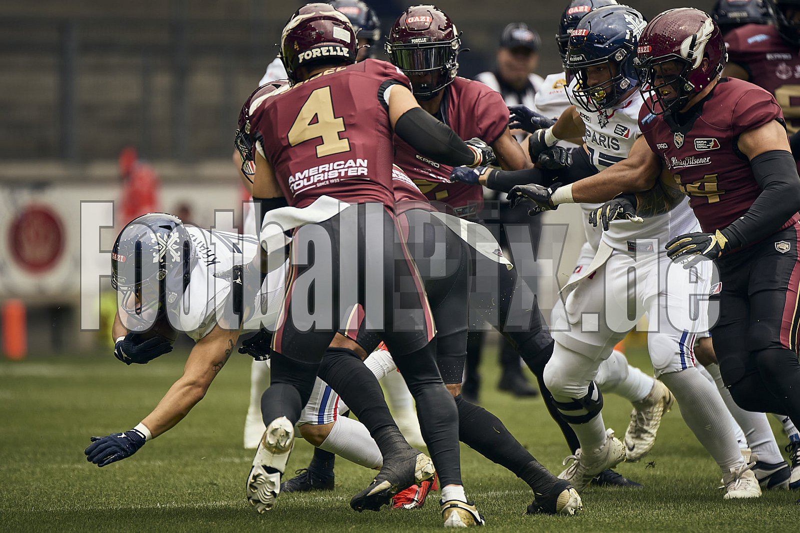 #7 Nicolas Khandar, Running Back, Paris Musketeers | ELF | Paris Musketeers at Rhein Fire |  Punkte Endstand 31 : 07 | Schauinsland-Reisen-Arena, Duisburg | 08.06.2025 | Bildnummer: 2025-06-08_0148 - ParisMusketeersAtRheinFire