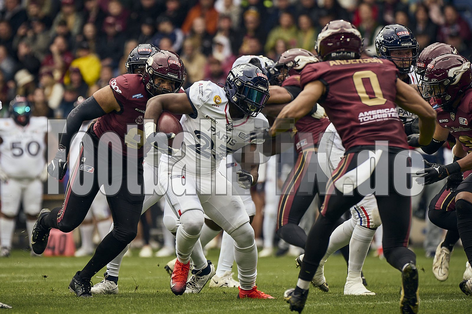 #23 Chris Voumbo, Running Back, Paris Musketeers | ELF | Paris Musketeers at Rhein Fire |  Punkte Endstand 31 : 07 | Schauinsland-Reisen-Arena, Duisburg | 08.06.2025 | Bildnummer: 2025-06-08_0161 - ParisMusketeersAtRheinFire