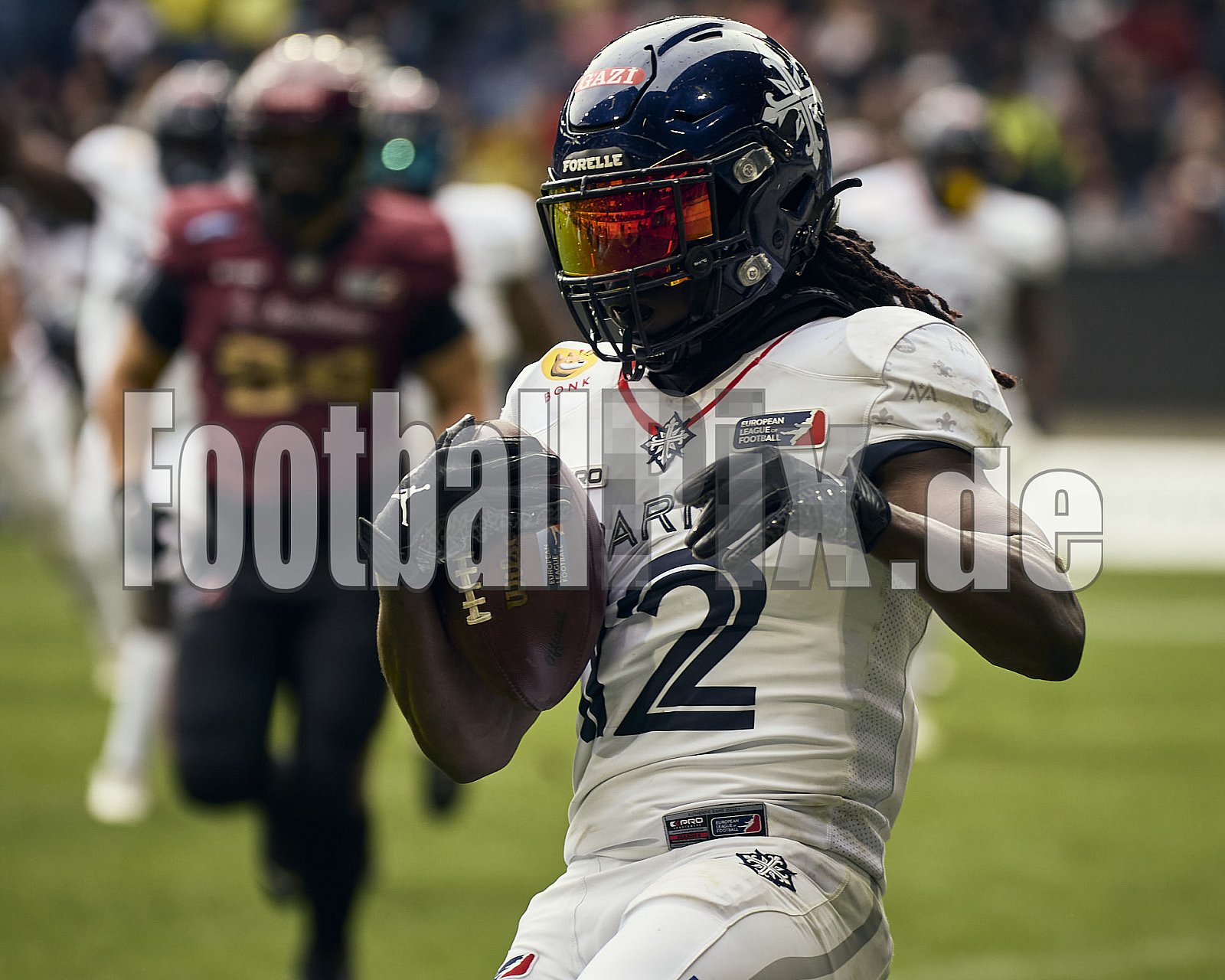 #12 Hugo Tekedam, Wide Receiver, Paris Musketeers | Touchdown | ELF | Paris Musketeers at Rhein Fire |  Punkte Endstand 31 : 07 | Schauinsland-Reisen-Arena, Duisburg | 08.06.2025 | Bildnummer: 2025-06-08_0312 - ParisMusketeersAtRheinFire