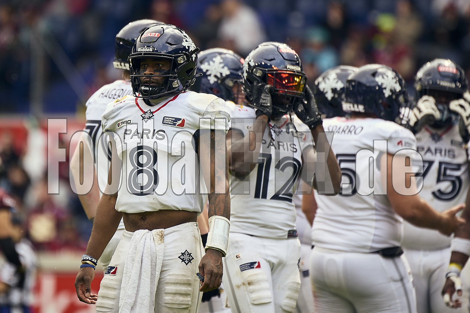 #8 Jaylon Henderson, Quarterback, Paris Musketeers | ELF | Paris Musketeers at Rhein Fire |  Punkte Endstand 31 : 07 | Schauinsland-Reisen-Arena, Duisburg | 08.06.2025 | Bildnummer: 2025-06-08_0827 - ParisMusketeersAtRheinFire
