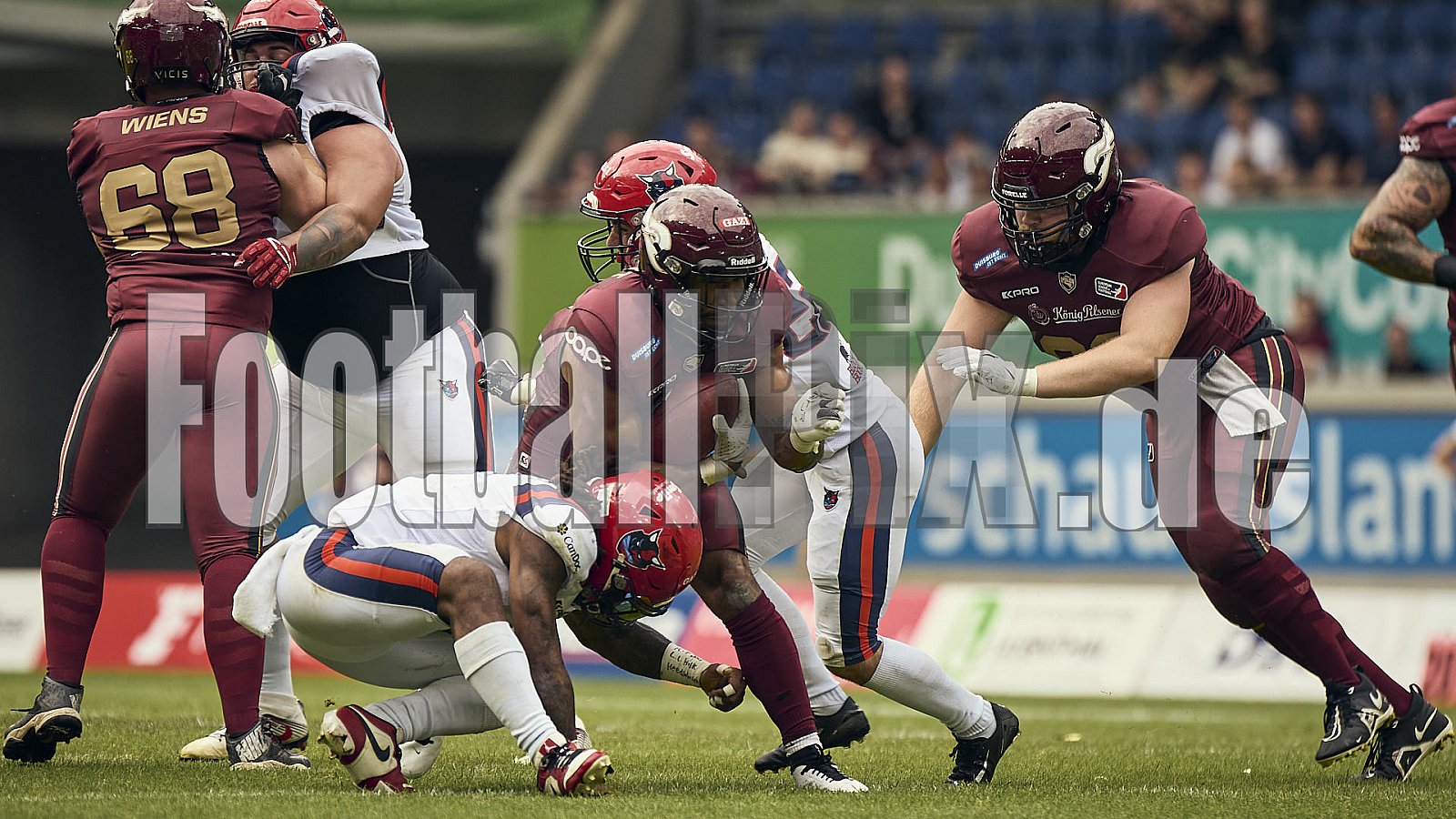 #11 Jonathan Scott, Fullback, Rhein Fire | ELF | Hamburg Sea Devils at Rhein Fire |  Punkte Endstand 0 : 43 | Schauinsland-Reisen-Arena, Duisburg | 14.06.2025 - HamburgSeaDevilsAtRheinFire