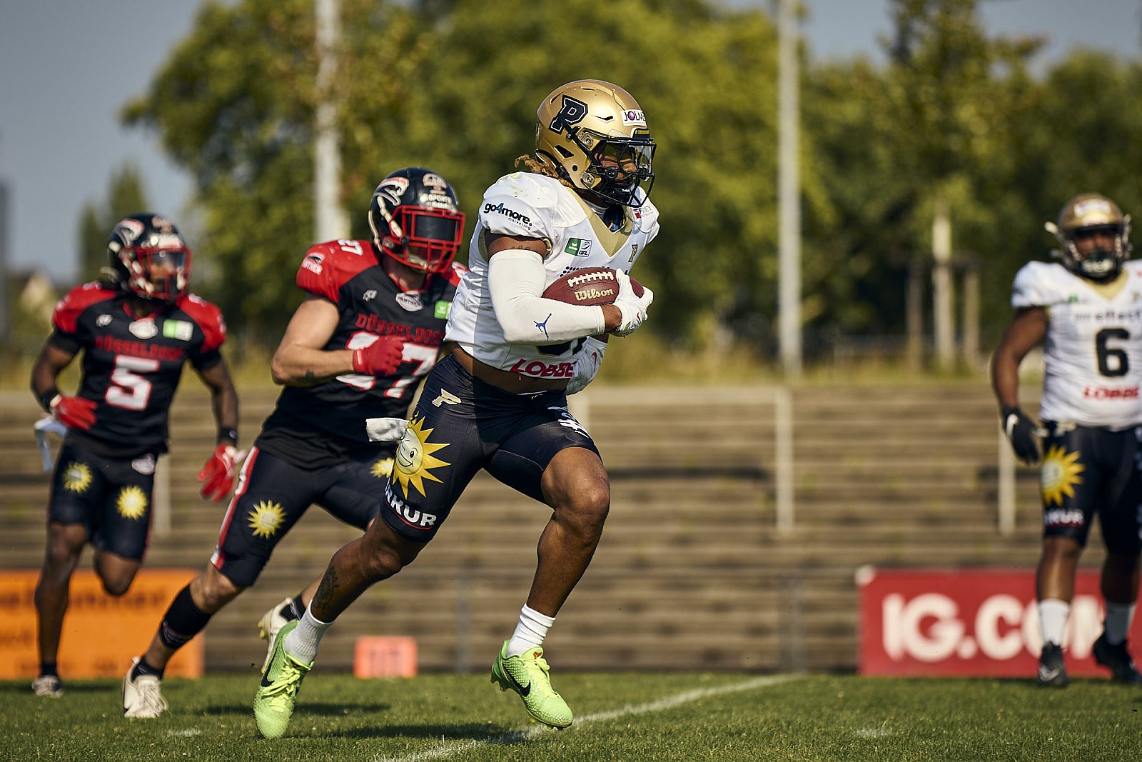 GFL | Düsseldorf Panther vs. Paderborn Dolphins |  Punkte Endstand 28 : 24 | Stadion Benrath, Dusseldorf | 09.08.2025 | Job ID: 2025-08-09_0464 - DPantherPaderbornVsPaderbornDolphins