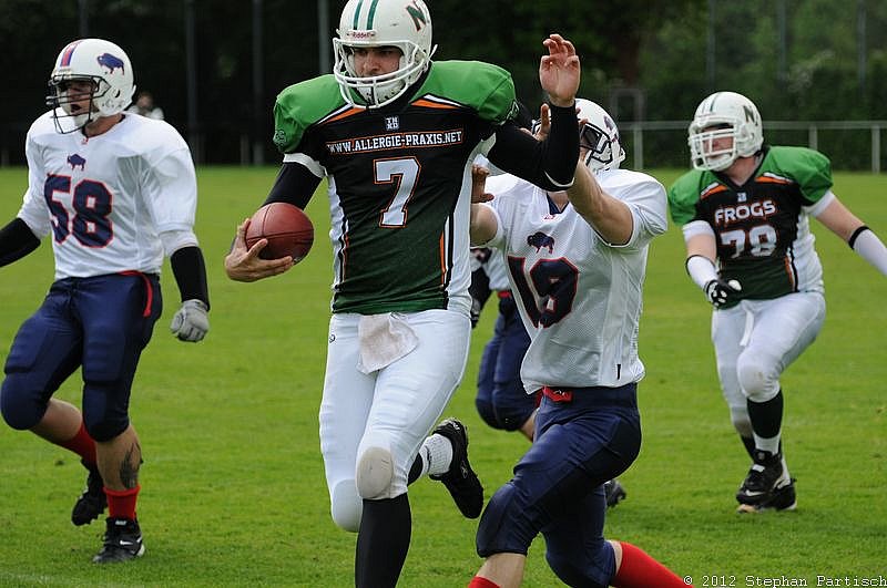 12.05.2012 Neuss Frogs vs. Kreis Heinsberg Bisons (28:6) 