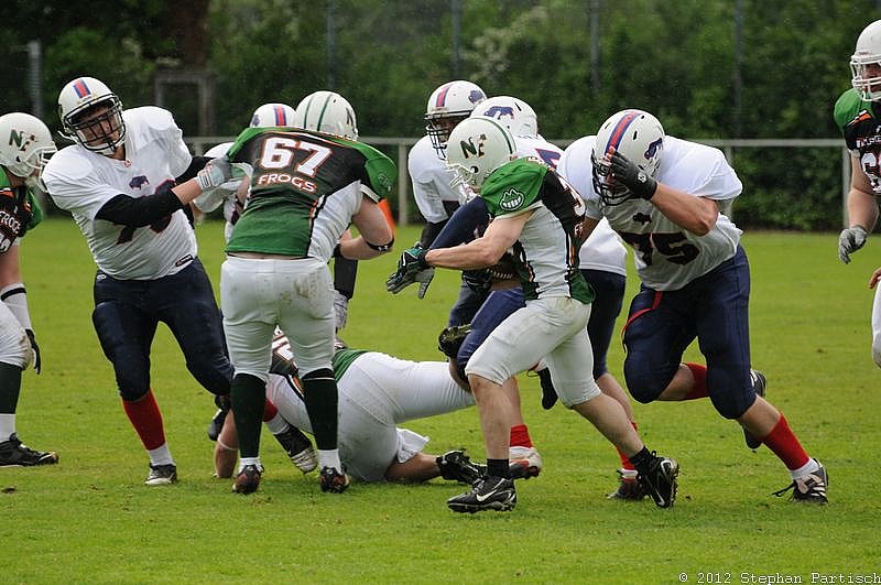 12.05.2012 Neuss Frogs vs. Kreis Heinsberg Bisons (28:6) 