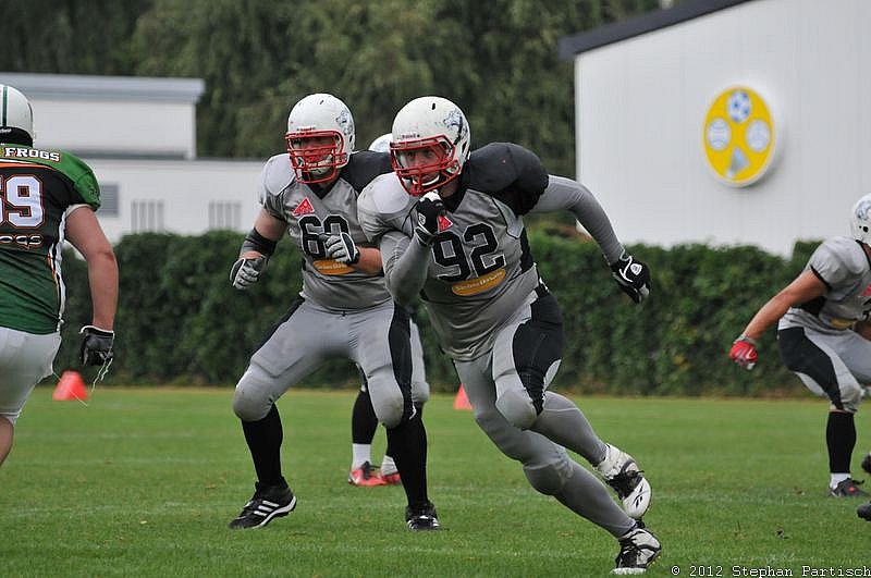 26.08.2012 Mönchengladbach Wolfpack vs. Neuss Frogs (19:0) 